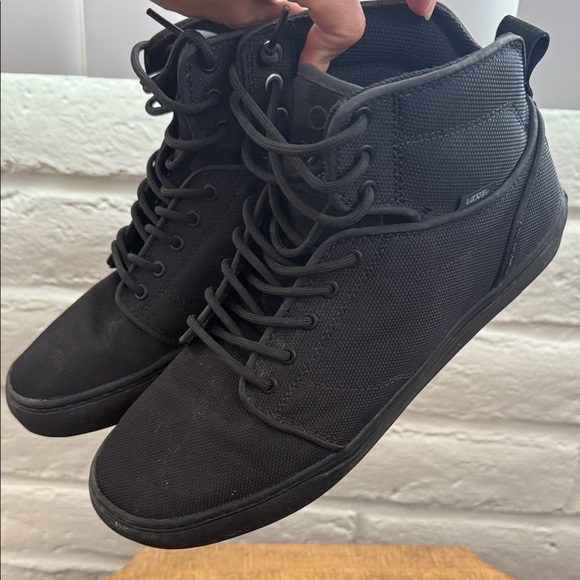 Vans - OTW Alomar Sneakers in Black (Size 11) - Picture 1 of 16